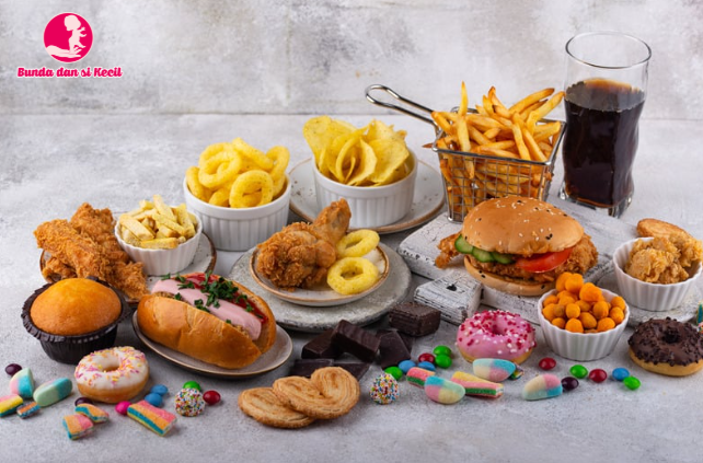 Hati-Hati, 6 Makanan Ini Bisa Bikin Kamu Terlihat 10 Tahun Lebih Tua!
